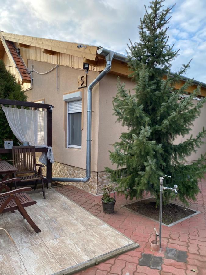 Mandi Apartman Veresegyház Екстериор снимка
