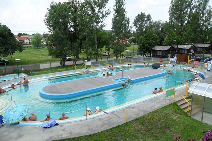 Mandi Apartman Veresegyház Екстериор снимка